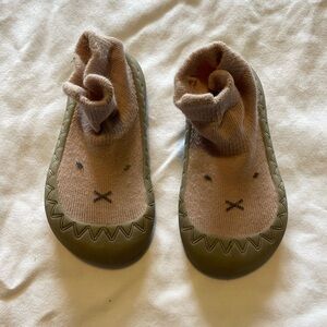 Little Yoga Sock Sock Shoes